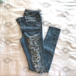 American Eagle ripped jegging